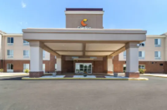 Comfort Suites Hotels in Mount Vernon