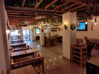 Good Vibes Hotel Hotels near Agra Ford Station