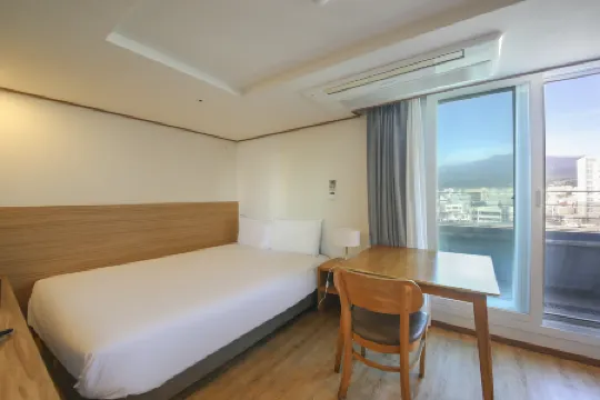 Hotel Rest Seogwipo