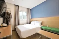 Geojedo Jangseungpo Kamrest Hotel - Bintang 2