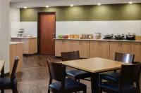 Fairfield Inn & Suites Fort Wayne - Breakfast