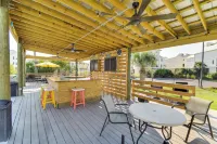 Orange Beach Condo w/ Dock: Boater's Paradise! - Condos