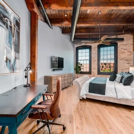 Exquisite 3Bdr Penthouse in Downtown TC
