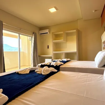 Oasis do Mar Hotel Hotel dekat Pantai Estaleiro