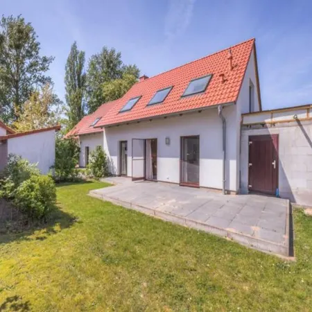 Ferienhaus Mit großer Terrasse