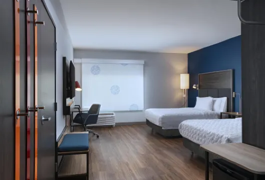 Tru by Hilton Irving DFW South