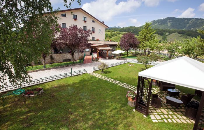 Hotel Iris