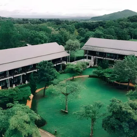 Ma Villa Khao Yai Отели рядом с достопримечательностью «Wat Tha Chang»