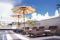 โรงแรมทองธารินทร์ - ที่มีสระว่ายน้ำ