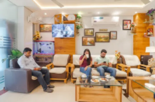 FabHotel Holiday Grand