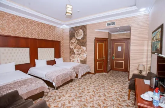 Clover Hotel Hotels near Baku Station