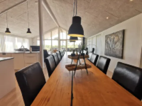 Panoramic Views and Luxurious Comfort on Læsø Island and Sleeps up to 16 Persons