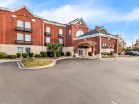 コンフォート スイーツ サムター ニア ショー エアフォースベース サムターのホテル