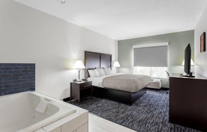 Quality Inn & Suites Niles