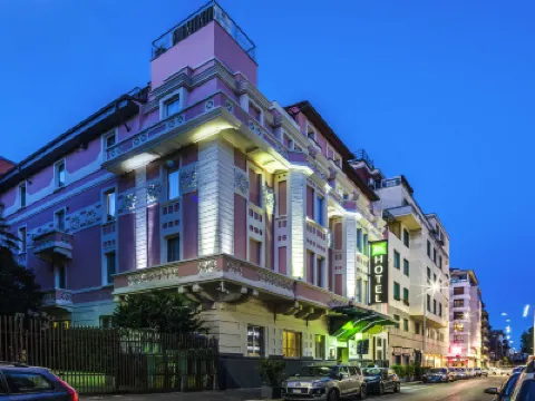 Ibis Styles Milano Centro Hotels near Milano Centrale