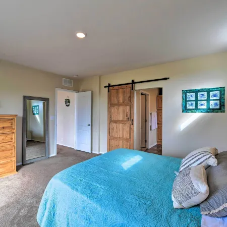 Cedaredge Hideaway w/ Grill & Mountain Views!