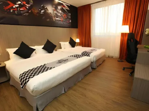 Hype Motorsport Hotel Nilai
