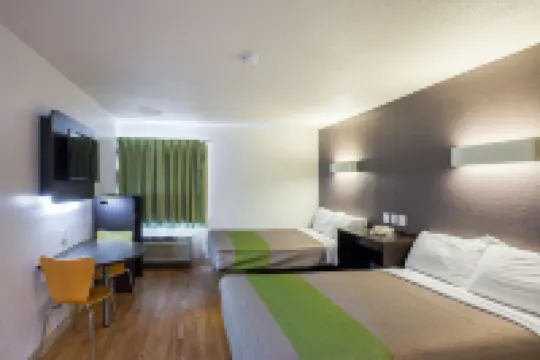Studio 6 Fort Worth, TX - Meacham - Motels