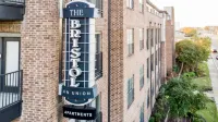 Landing Apartments Memphis near UTHSC