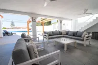Lavanda Magnificent five bedroom villa