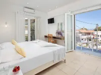 Bella Vista Beach Hotel Các khách sạn gần Bãi biển Messonghi