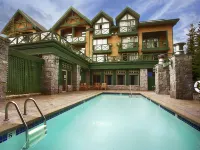 Pinnacle Hotel Whistler Hotels near Emerald Express