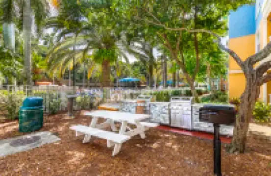 Mizner Place at Weston Town Center, Fort Lauderdale