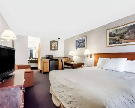 Econo Lodge Edmonds North Seattle Hotels in Edmonds