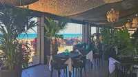 Lloyds Beach Club