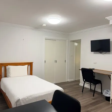 Pacific Motel