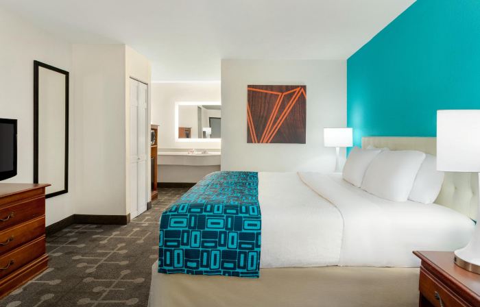 Howard Johnson by Wyndham Chattanooga Lookout Mountain I-24