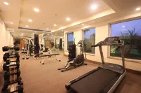 Savoy Suites Noida - Gym