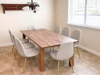 Spacious fully loaded 4-bedroom townhome sleeps 12 freeway access next to BYU Hotels in Springville