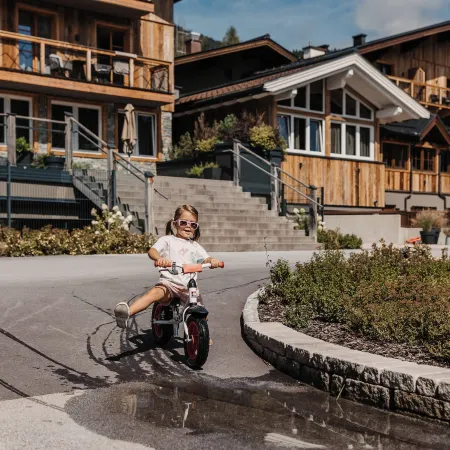Hofgut Apartment & Lifestyle Resort Wagrain