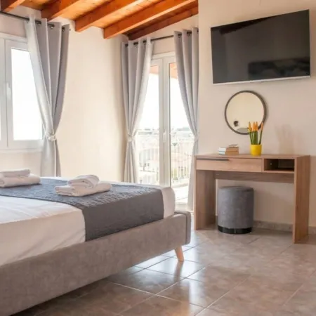 Eos Skiathos