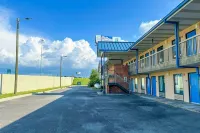 Hahira Inn by OYO Near Valdosta - parking
