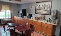 Super 8 by Wyndham O'Fallon MO/St. Louis Area