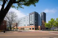 La Quinta Inn & Suites by Wyndham Chattanooga Downtown/South