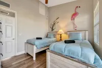 Mangrove View 2BR - Pool Hot Tub Gym Access - balcony