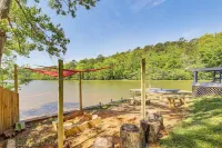 Private on-Site Boat Dock Cabin on Lake Jordan - 2-Sterne