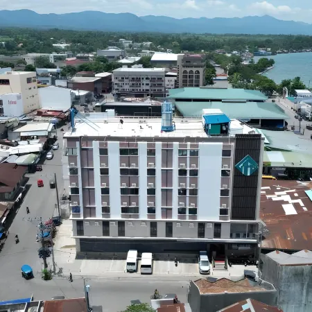Fan's Hotel Ormoc