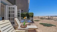 Oceanfront Home Walk to Balboa Pier + Scenic Views Balboa Peninsula Point by Avantstay - 4-Star
