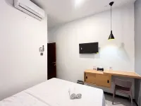 Urbanview Syariah Jackson Living near Stasiun Malang