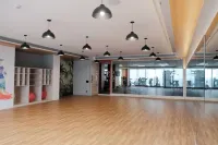 Ramada By Wyndham Ranchi Bariatu Road - gimnasio