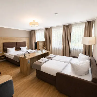 Hotel Wania Отели рядом с достопримечательностью «Озеро Брамфелдер»
