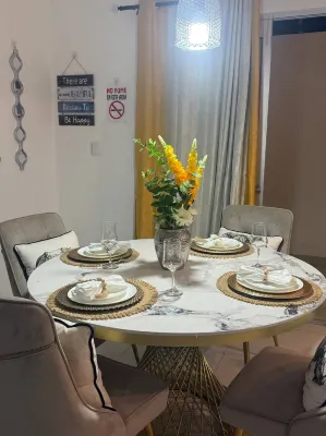 Spacious Family Apartment with Pool Access in Santiago - Homestays