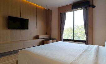 The Hill Hotel