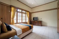 Hotel Tobana Pejaten House By ARBA - Pools
