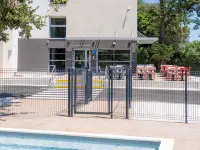 Ibis Budget le Cannet des Maures - Pools
