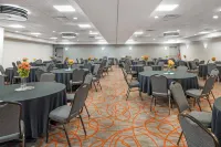 Best Western Plus Miamisburg-Dayton Suites, Banquets & Hotel - 4-Star